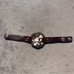 Beautiful leather crystal bracelet